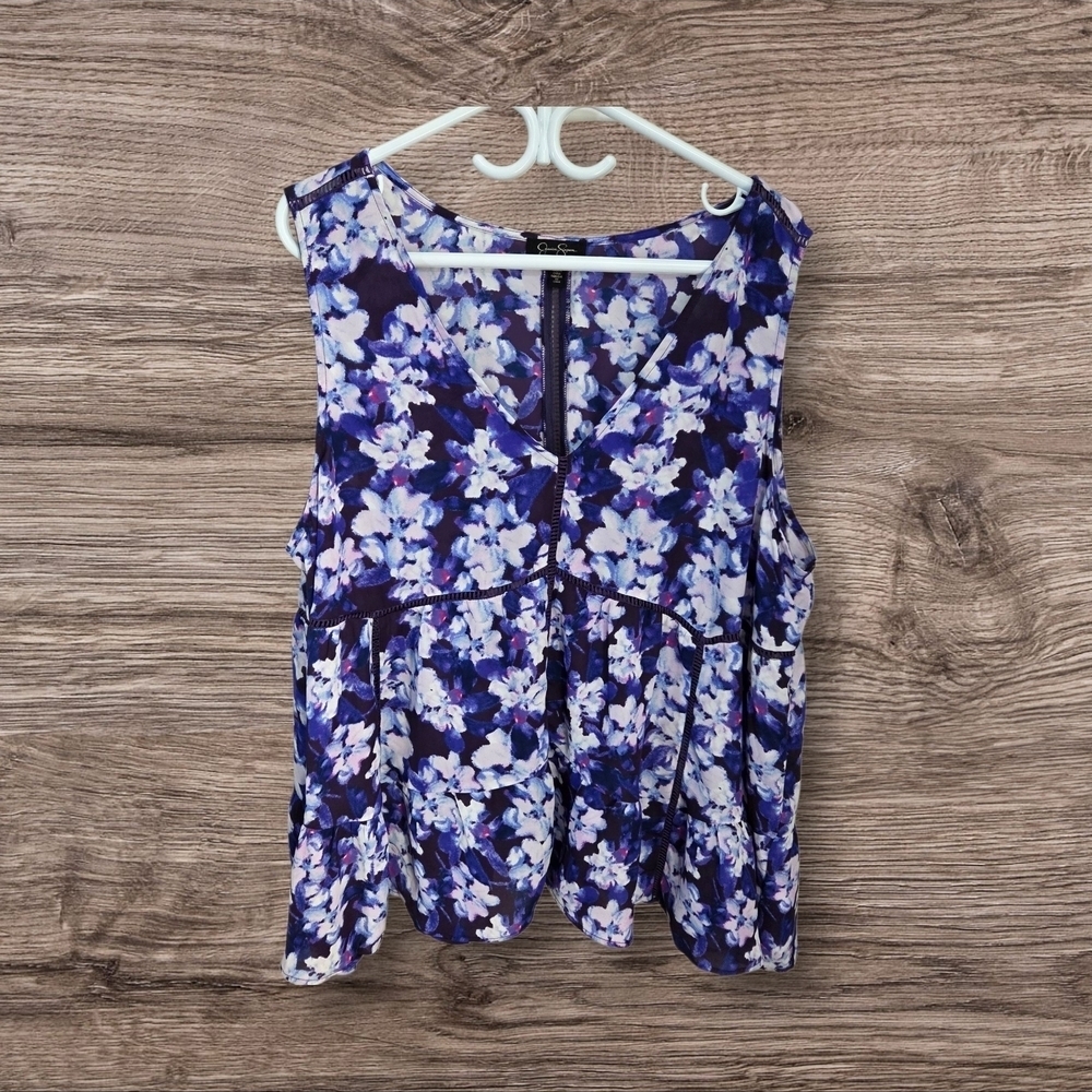 ⭐️Jessica Simpson Blue and White Asymmetrical Sleeveless Blouse Size 2X